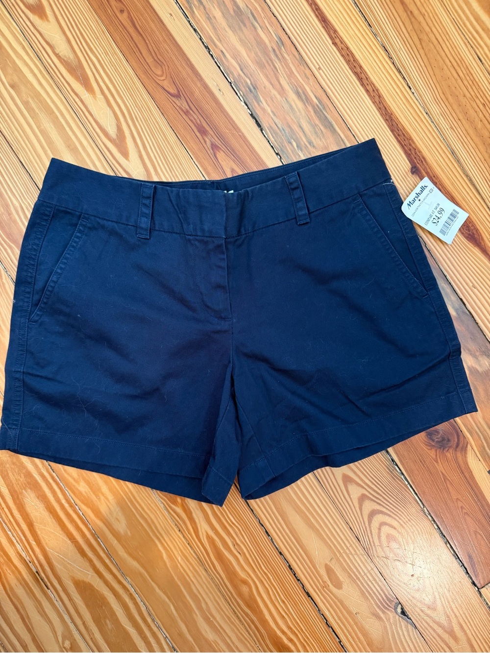 Vineyard Vines Women's Navy Shorts